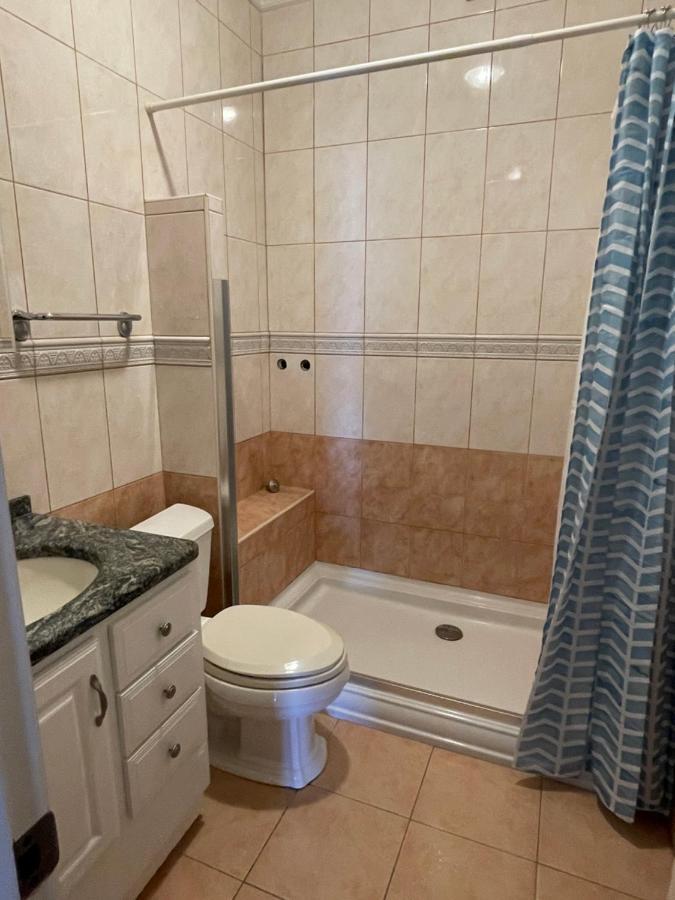 Apartments Lozina On The Beach Оміш Екстер'єр фото